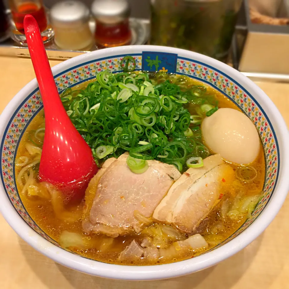 煮卵ネギラーメン！ネギの量が減った気が…|まあん👽さん