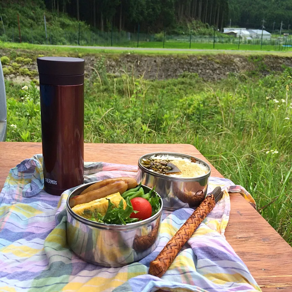 ピクニック・ランチ♬ (▰˘◡˘▰)☝︎|Yoshinobu Nakagawaさん