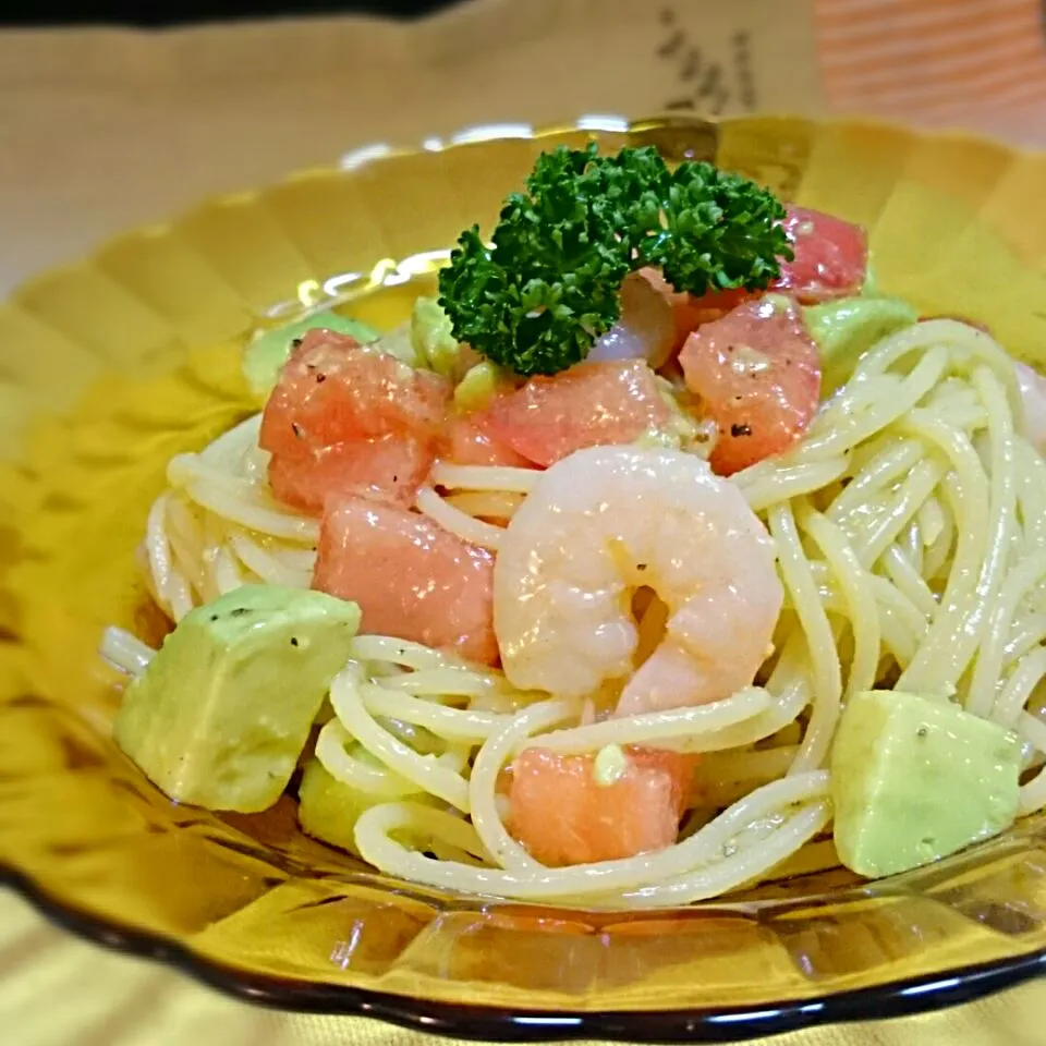 アボカドとトマト&海老の冷製パスタ！|ちぇさん