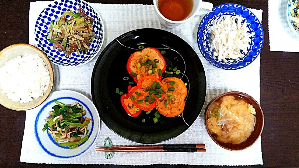 パプリカの野菜肉詰め照り焼き♪|pikyuさん