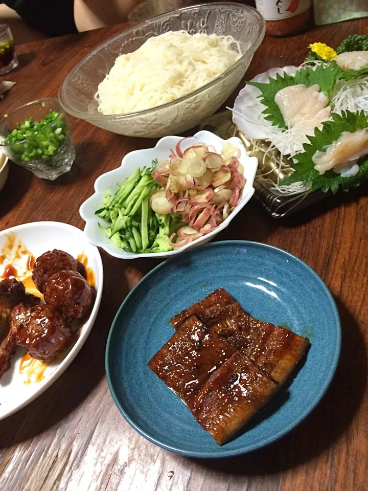 7/13の晩ご飯…ウナギ&肉団子&鳥手羽&素麺&たっぷり薬味。|hiroさん