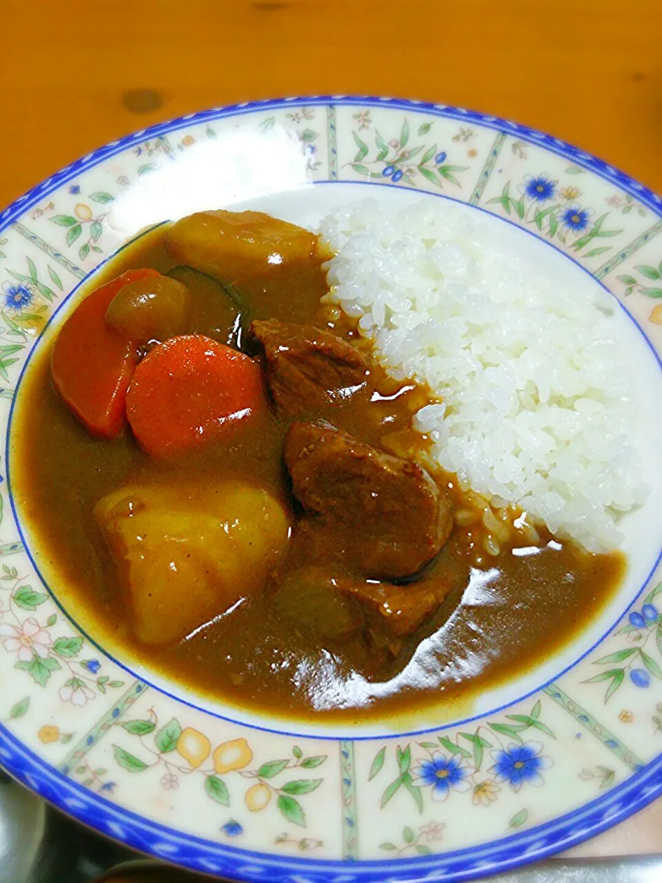 今夜はカレーライス🍛|ちはるさん