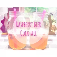 Raspberry Beer Cocktail|lauren tomlinsonさん