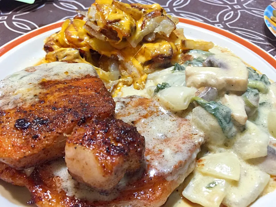 Blackened Pork Chops n Cheesy Taters|Chef Ampさん