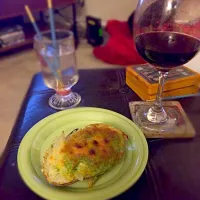 Baked potato dish with broccoli kale and cheese ❤️|Ava Hartさん