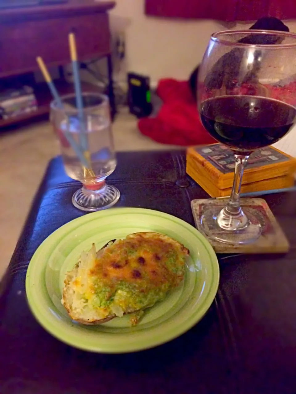 Baked potato dish with broccoli kale and cheese ❤️|Ava Hartさん