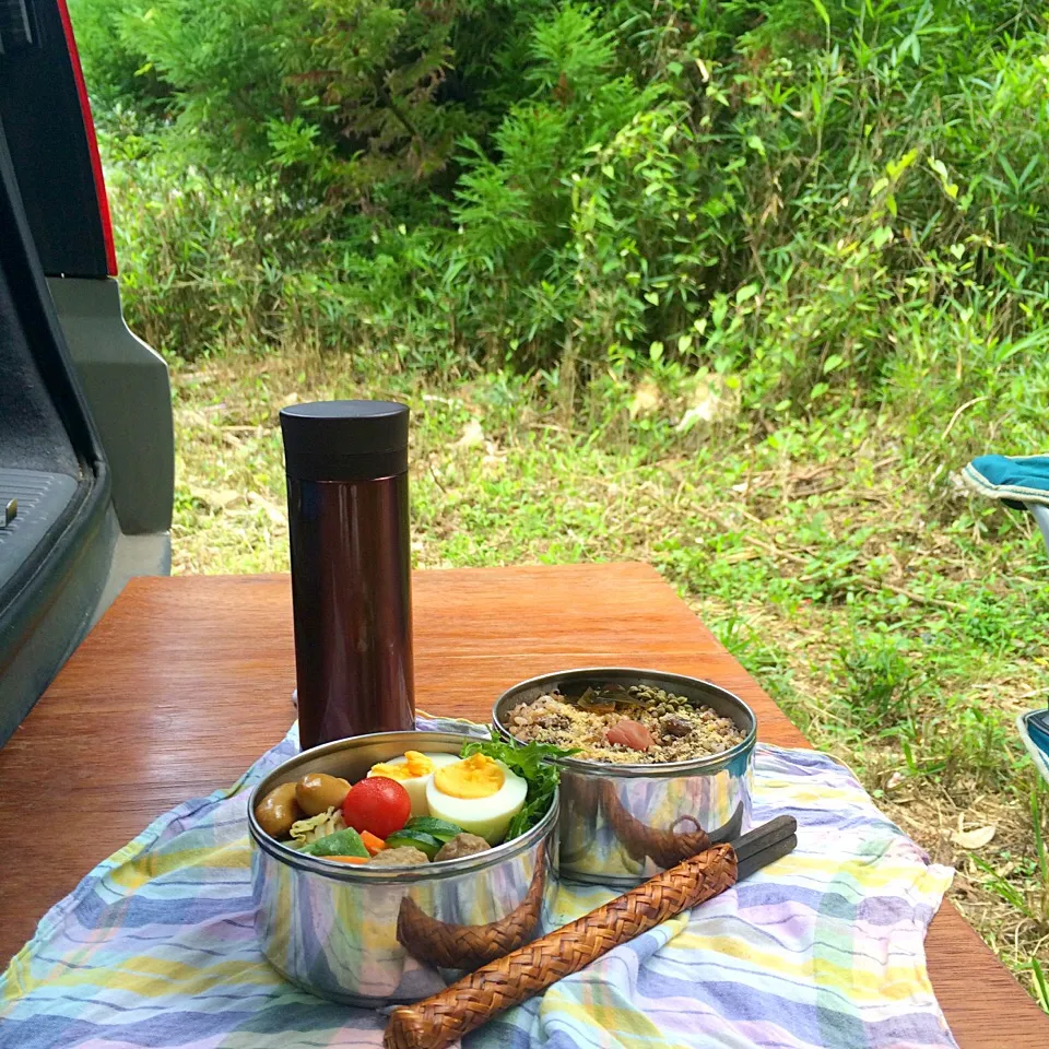 ピクニック・ランチ♬ (▰˘◡˘▰)☝︎|Yoshinobu Nakagawaさん