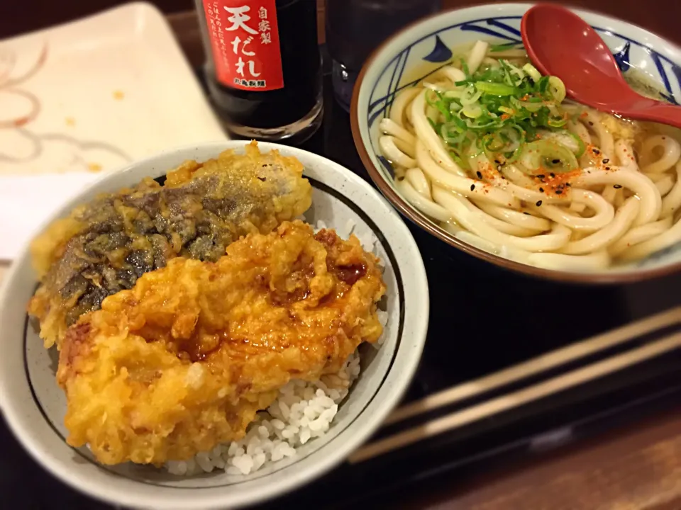 Snapdishの料理写真:かけ並み＋ミニ天丼（かしわ、ナス）@丸亀製麺|純さん