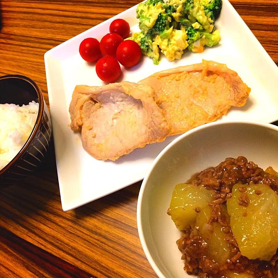 生姜焼き☆冬瓜のそぼろあんかけ☆アボカドとブロッコリーのサラダ|tsurusakiさん