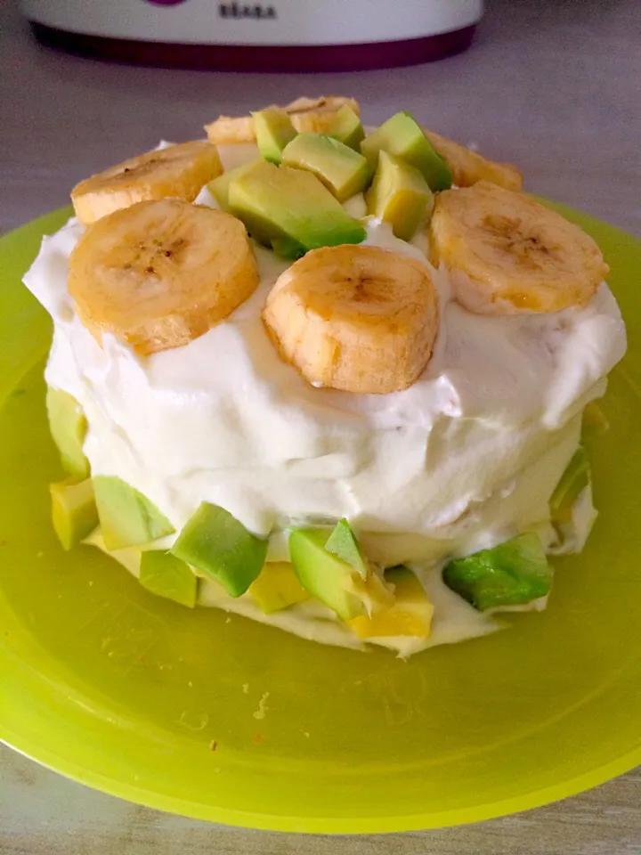 Snapdishの料理写真:avocado banana baby cake|celine lowさん