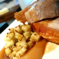 Snapdishの料理写真:Slow-roasted Dingley Dell pork belly with spiced apple puree|jorccyさん