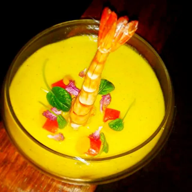 Snapdishの料理写真:mango and coconut gazpacho  with poached shrimp and lemongrass|CHUENCHAIさん