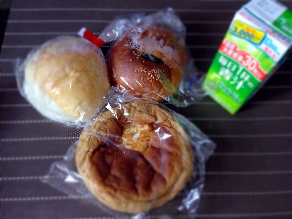 みなみかぜのパン|どんぐりやろうさん