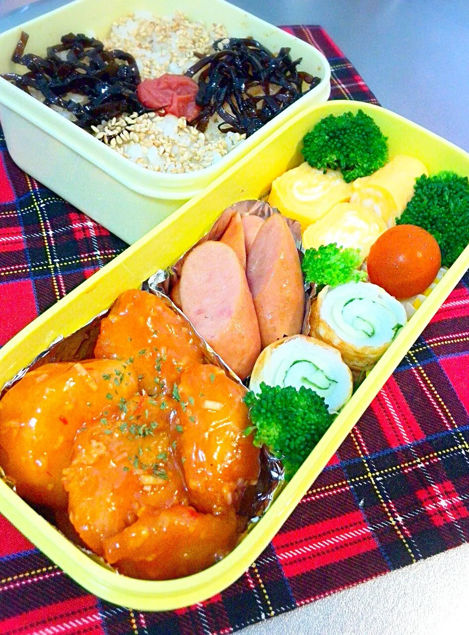 Snapdishの料理写真:鶏チリ弁当！ピリッと！夏は元気が出るものを～|こもず♪さん