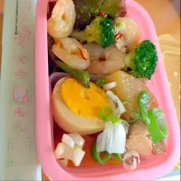 Snapdishの料理写真:今日の私の手抜き弁当は全て昨日の晩ご飯の残り物〜☆笑|shin!さん