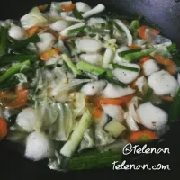 SOP BAKSO IKAN
Masakan alternatif kalau lebaran nanti eneg dg masakan bersantan macam opor. ;D|Wong Kam Fungさん