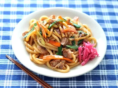 香辛野菜たっぷりの焼うどん #AllAbout|All About 料理レシピさん