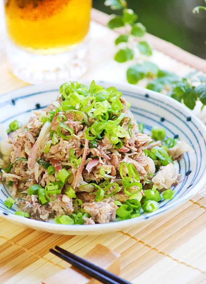 鯖缶で薬味たっぷりおつまみ|あぽもさん