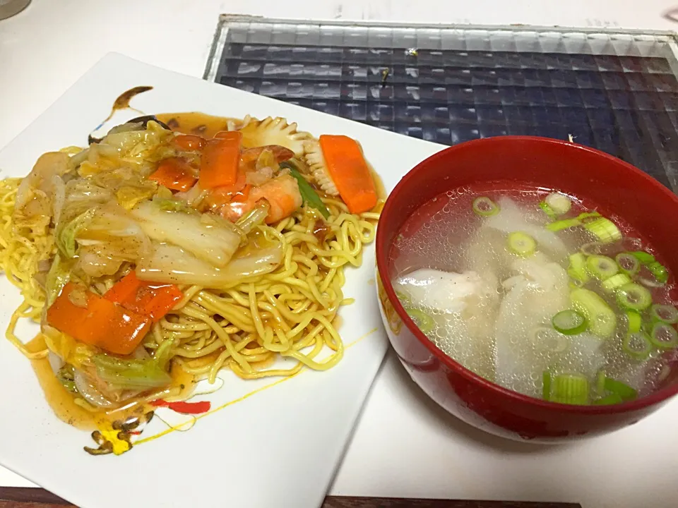 あんかけ焼きそばと、ワンタンスープ|ねずみ本舗ひよこ完さん