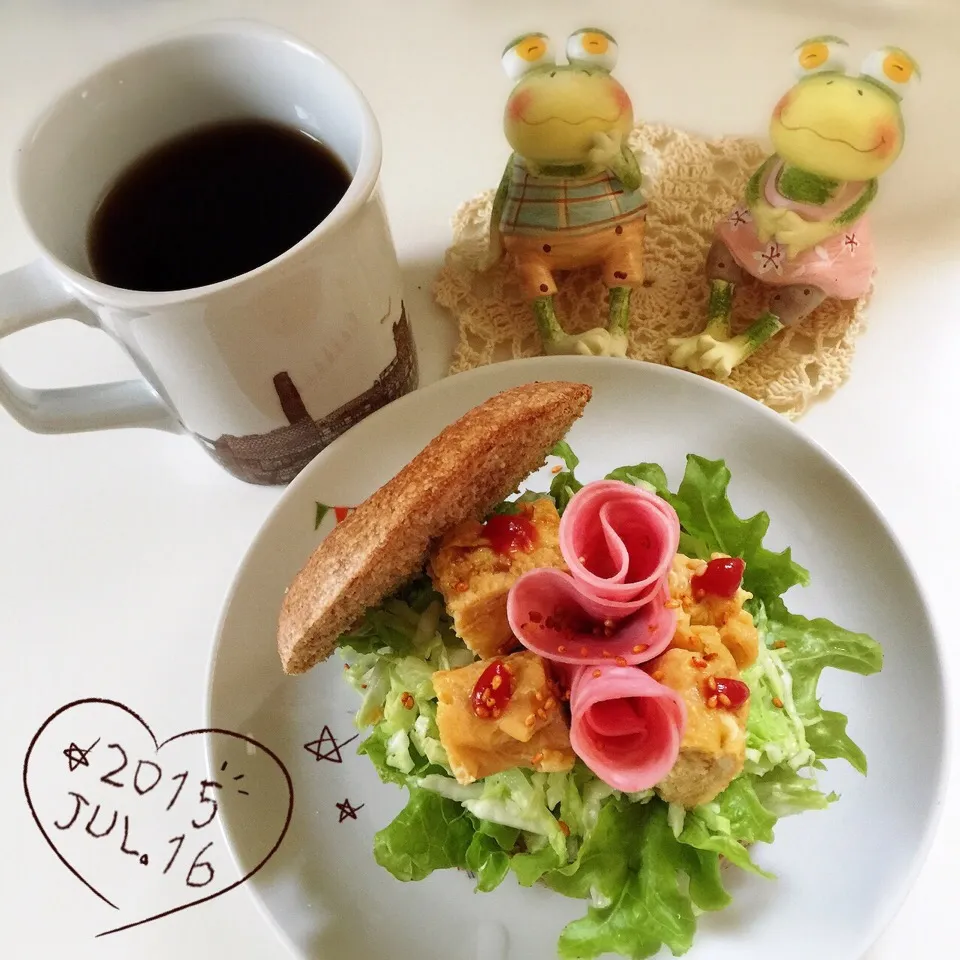 Snapdishの料理写真:ボロニアハム&卵焼き・クリームチーズベーグルサンド❤︎|Makinsさん