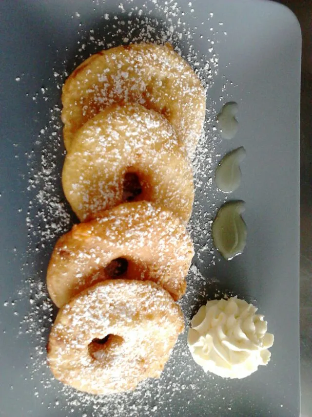 Snapdishの料理写真:apple fritters|tessさん