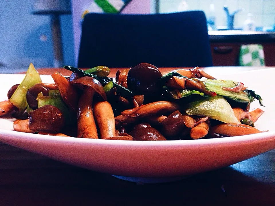 Mushroom n pok Choy #vegan|Leahさん