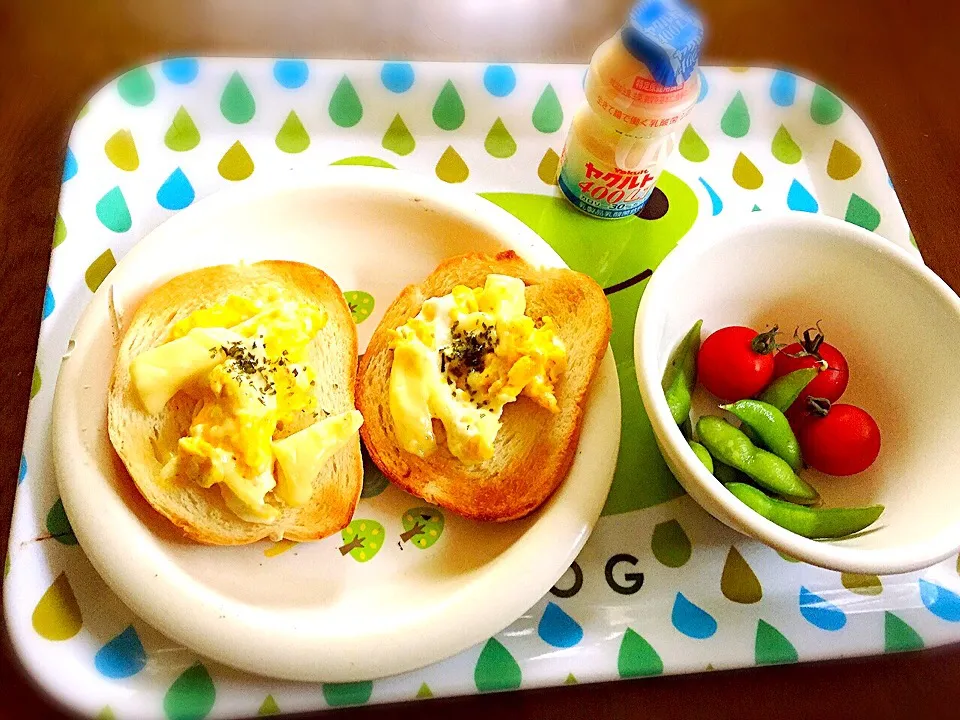 チビたちの朝ごパン♪|パンダ母さん🐼さん