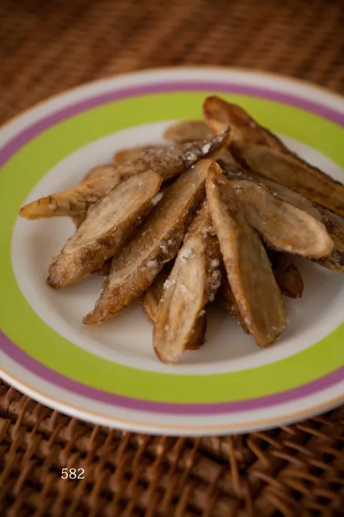 夏ゴボウの唐揚げ♪ #素人料理百珍|siwatchさん