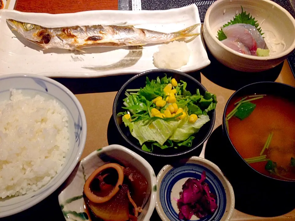 焼魚定食1000円也|秋山知隆さん