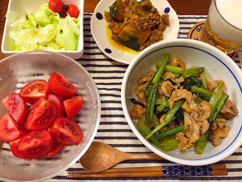 豚コマと小松菜のにんにく醤油丼  かぼちゃのそぼろ煮 冷やしトマト|haseseさん