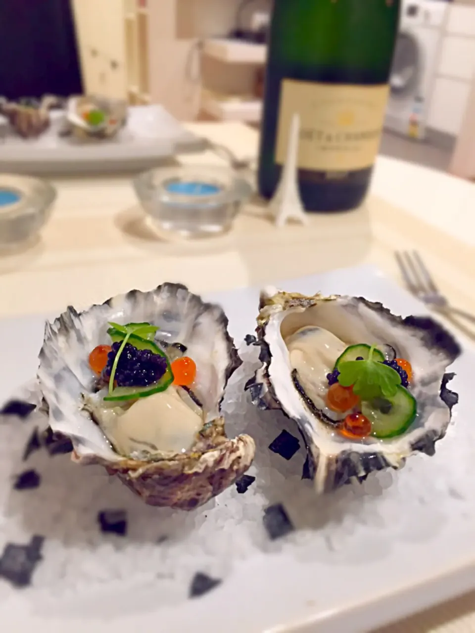 Pacific oyters black caviar salted cucumber and chardonnay vinegar|Carol Diasさん