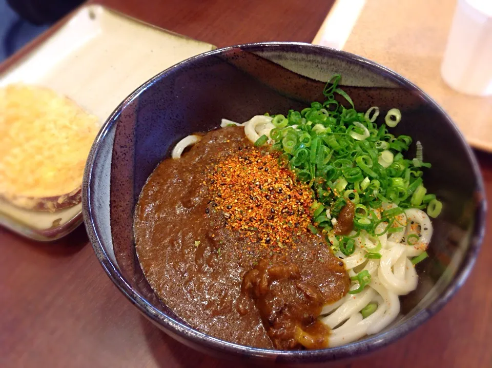 汁なしカレーうどん😋|アライさんさん