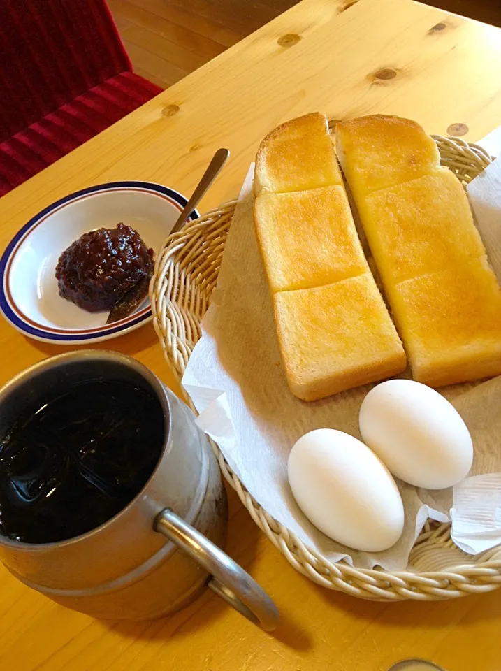 Snapdishの料理写真:たっぷりアイスコーヒー&モーニング@コメダ珈琲|Kazuya Miyukiさん