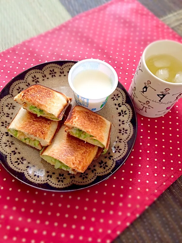 ホットサンド＊鮭チーズキャベツ＆ヨーグルト＆レモネード|ゆきさん