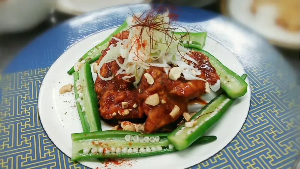 今日は、ピリッと辛い唐揚げ！ビールが進みます🍻🍻🍻
鶏むねの唐揚げ～四川風🐔～|Yutaka Sakaguchiさん