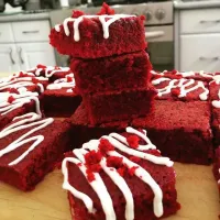 red velvet brownies 赤いベルベットのブラウニー