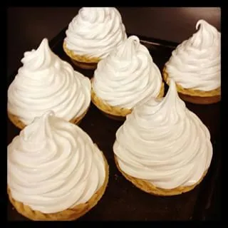 lemon meringue curd tart|CHUENCHAIさん