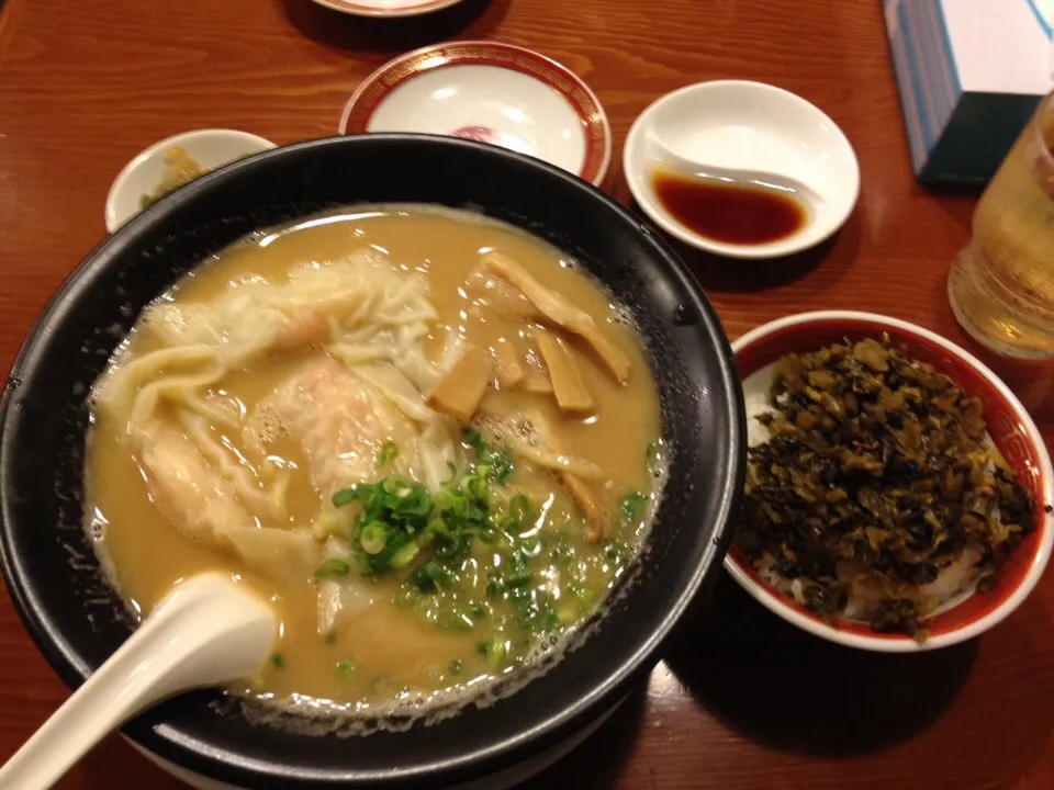 濃厚ワンタン麺と高菜飯|おっちさん