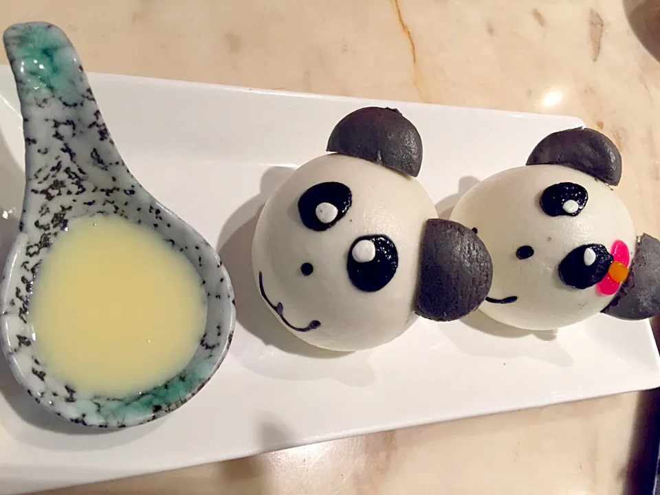 Snapdishの料理写真:Steamed red bean paste bun in panda shape|Sky Blueさん