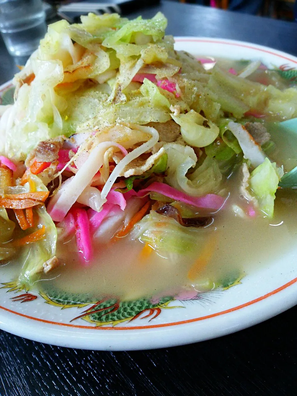 Snapdishの料理写真:ラーメン屋さんのチャンポン～ お昼ごはん。|☆Yumi☆さん