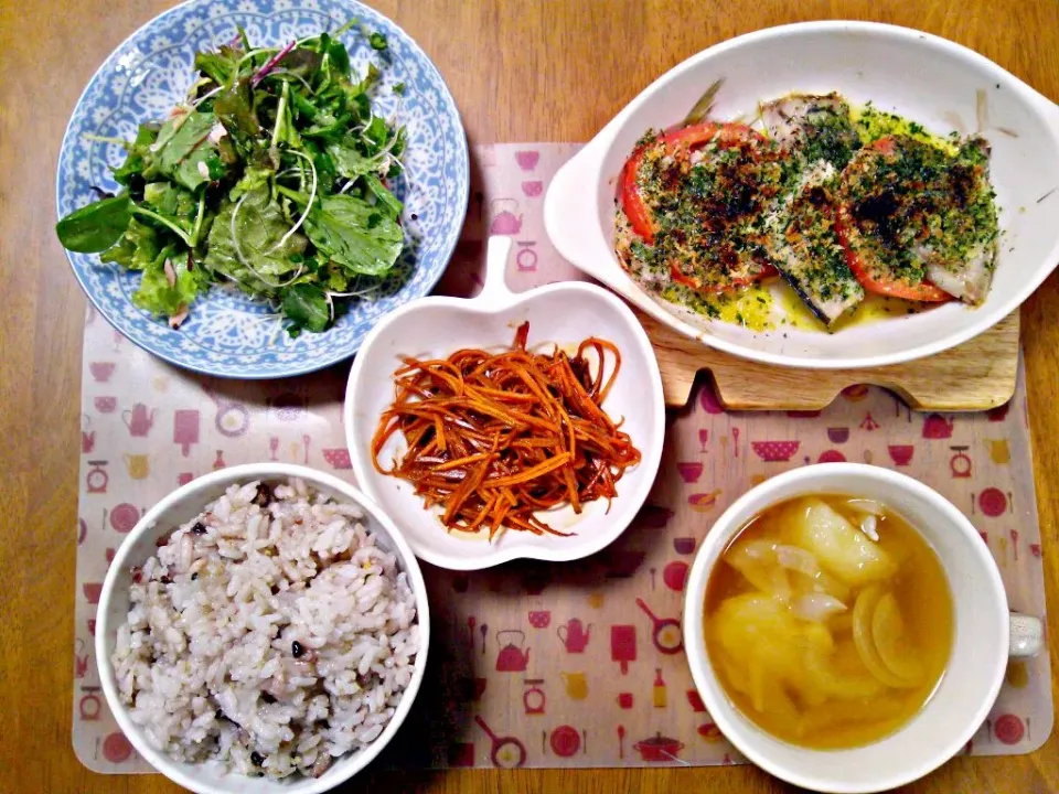 ７月１４日 鯵のオーブンパン粉焼き にんじんのバルサミコ酢和え ツナサラダ 野菜スープ|いもこ。さん