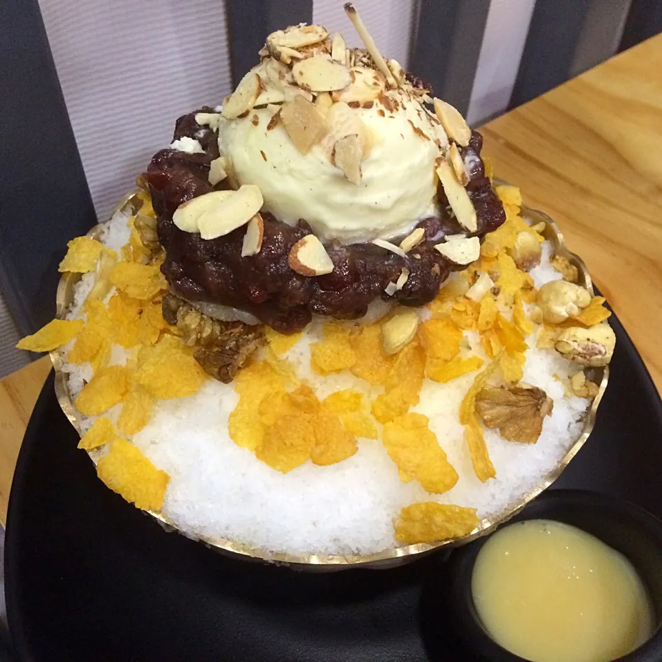 Milk & Red Bean Bingsu|Carin Tayさん