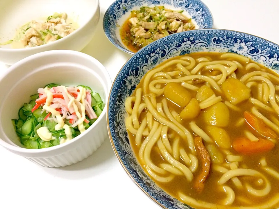 カレーうどん、ささみとキュウリの中華和え、カニカマサラダ、棒棒鶏|まこさん