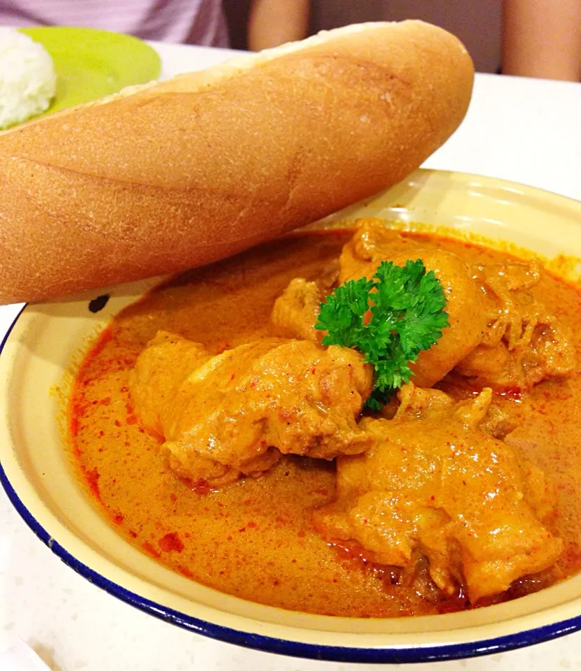 Snapdishの料理写真:Curry chicken@Curry Times, Novena Square|coxiella24さん