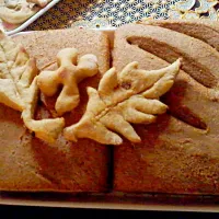 whole wheat bread and leaf cookies!|Jay Kingさん