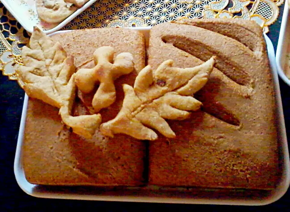 whole wheat bread and leaf cookies!|Jay Kingさん