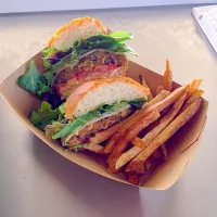 Snapdishの料理写真:Southwestern Veggie Burger|jessica moireさん