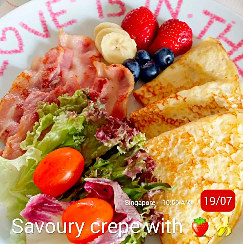 Snapdishの料理写真:Savoury crepe with fruits|Chua Jeanさん