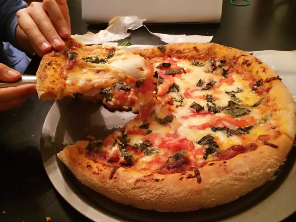 Snapdishの料理写真:PIZZA MARGHERITA|Polyxenaさん