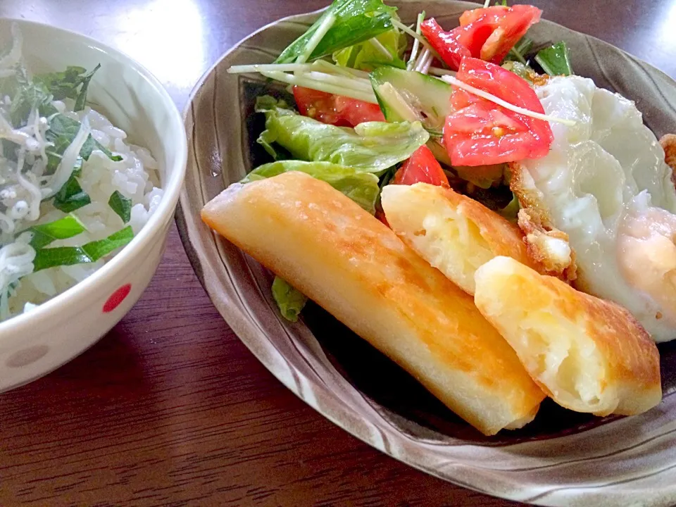 ポテトチーズの春巻きとじゃこご飯|💖ちーちゃん💖さん